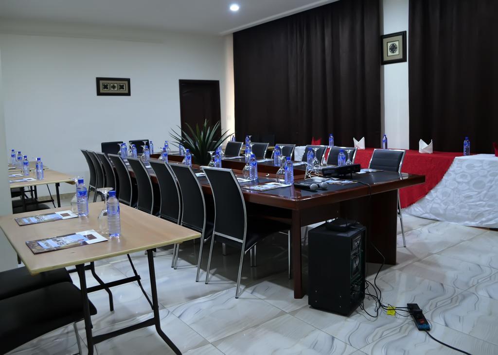 De Santos Hotel Agege Экстерьер фото