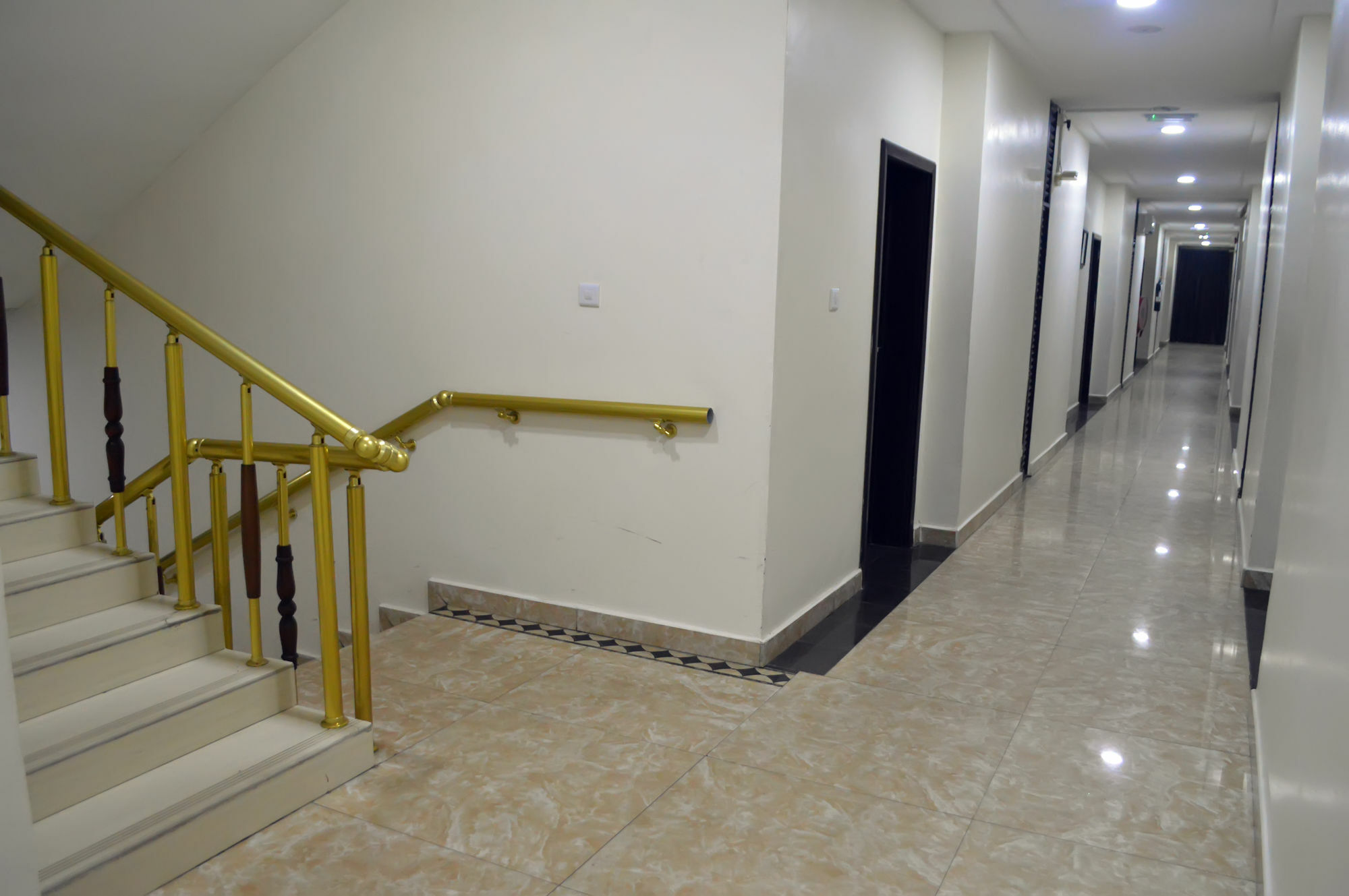 De Santos Hotel Agege Экстерьер фото